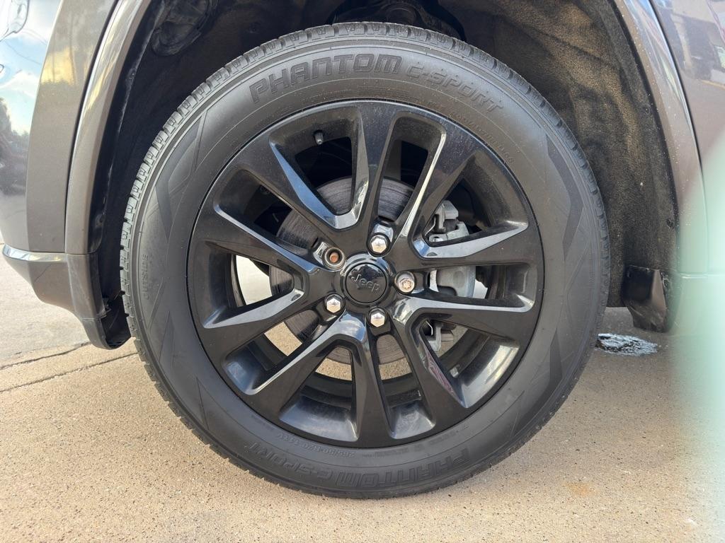 2018 Jeep Grand Cherokee Altitude - Photo 9