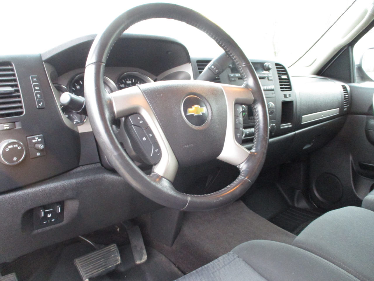 Chevrolet Silverado 1500 4WD Ext Cab 143.5" LT 2013