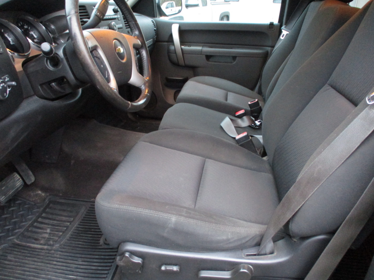 Chevrolet Silverado 1500 4WD Ext Cab 143.5" LT 2013