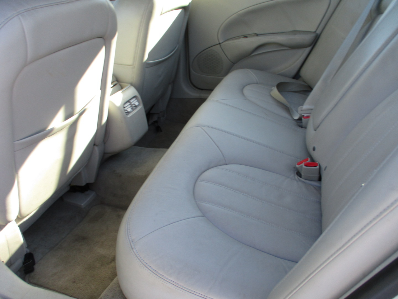 Buick Lucerne 4dr Sdn CXL Premium 2010