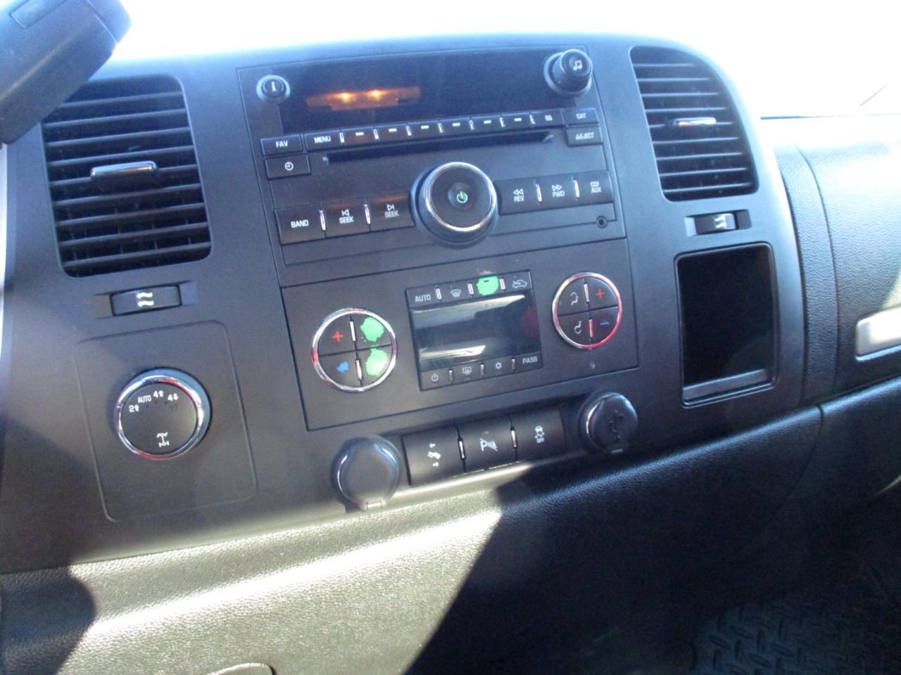 Chevrolet Silverado 1500 4WD Crew Cab 143.5" LT 2013