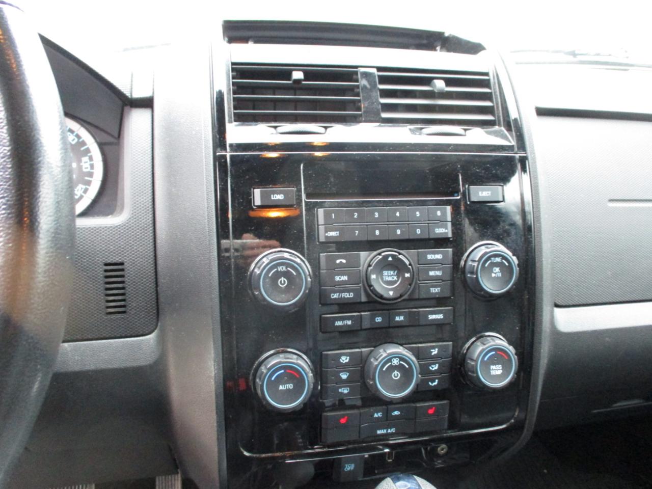 Ford Escape 4WD 4dr Limited 2011