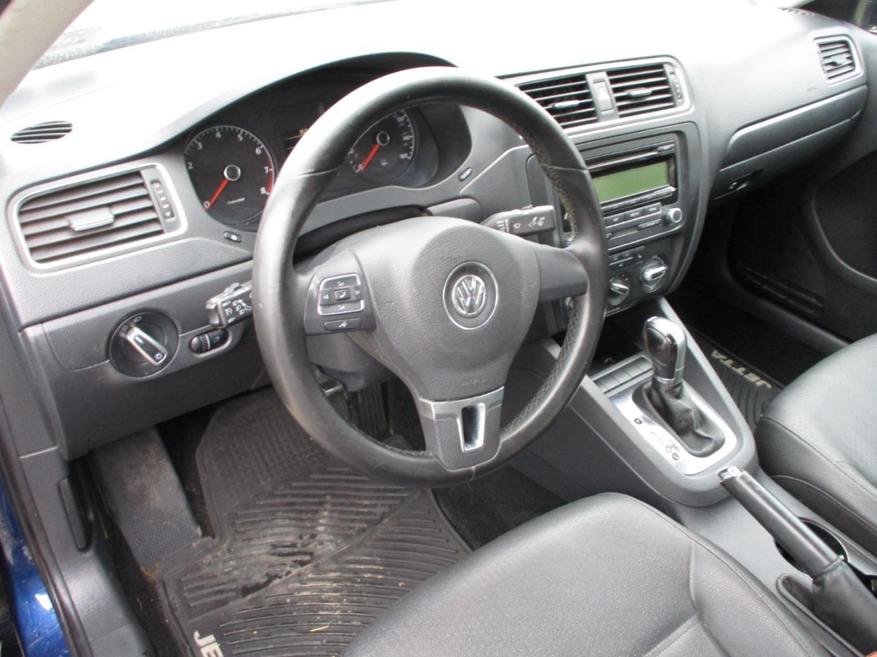 Volkswagen Jetta Sedan 4dr Auto SE PZEV 2011