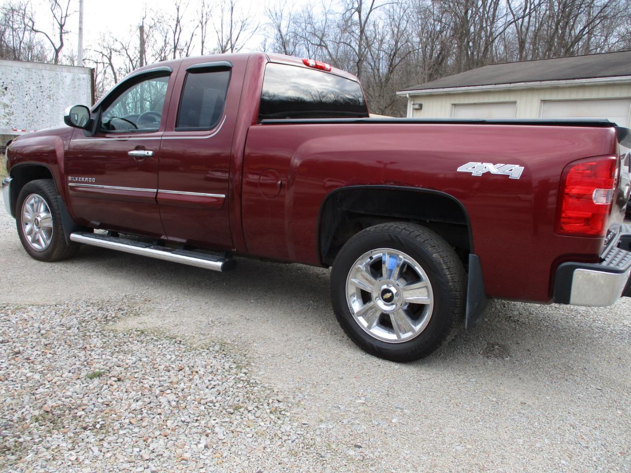 Chevrolet Silverado 1500 4WD Ext Cab 143.5" LT 2013