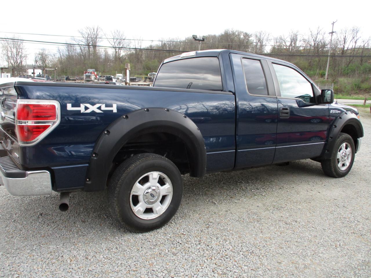 Ford F-150 4WD SuperCab 145" Lariat 2013