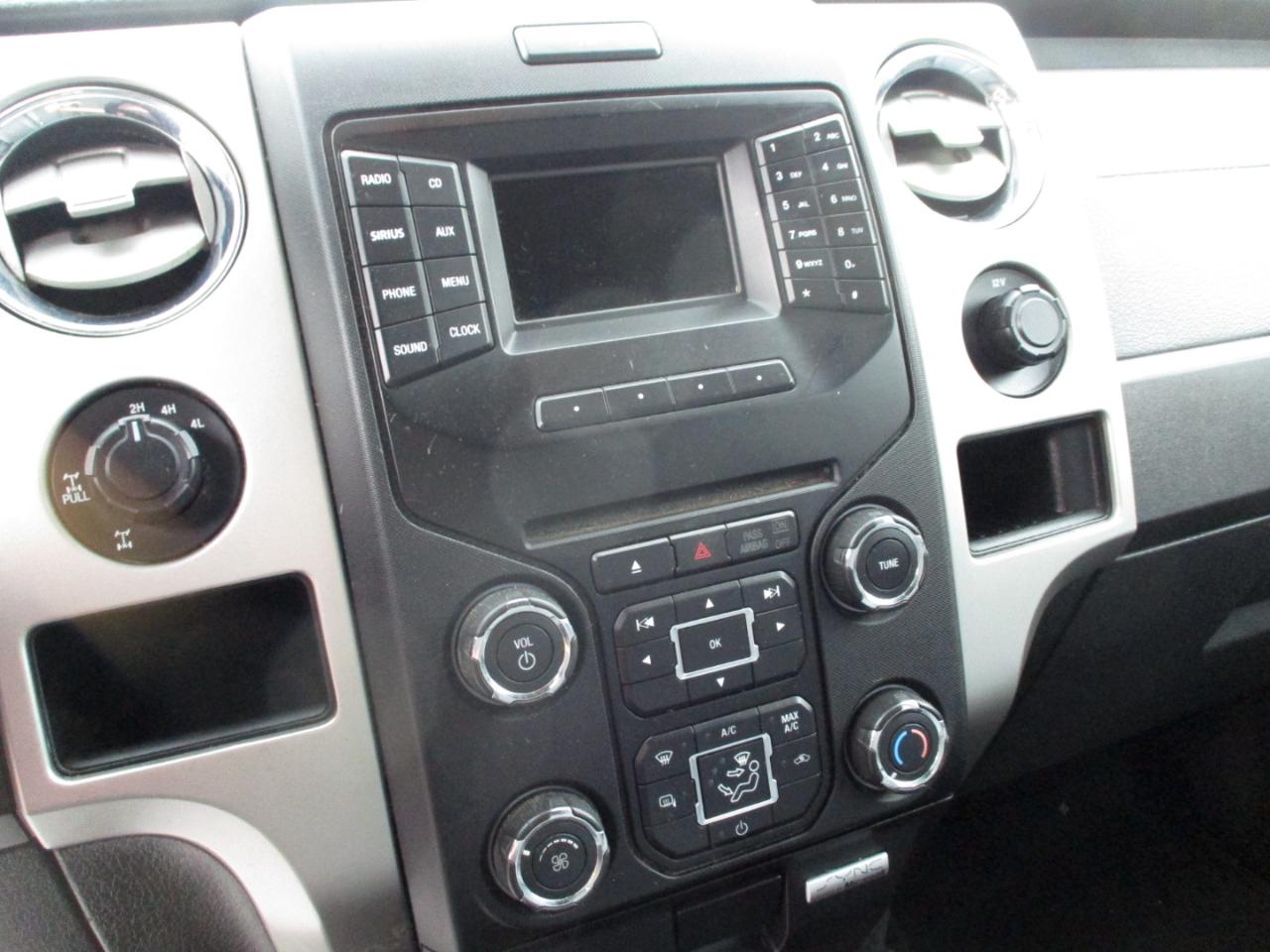 Ford F-150 4WD SuperCab 145" Lariat 2013