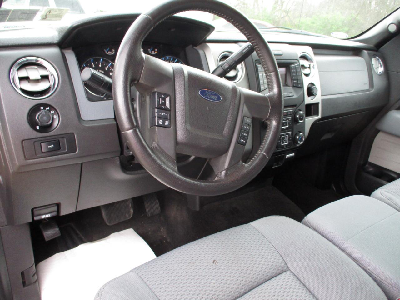 Ford F-150 4WD SuperCab 145" Lariat 2013