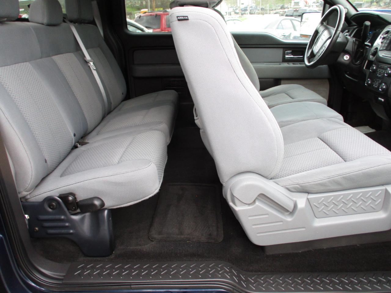 Ford F-150 4WD SuperCab 145" Lariat 2013