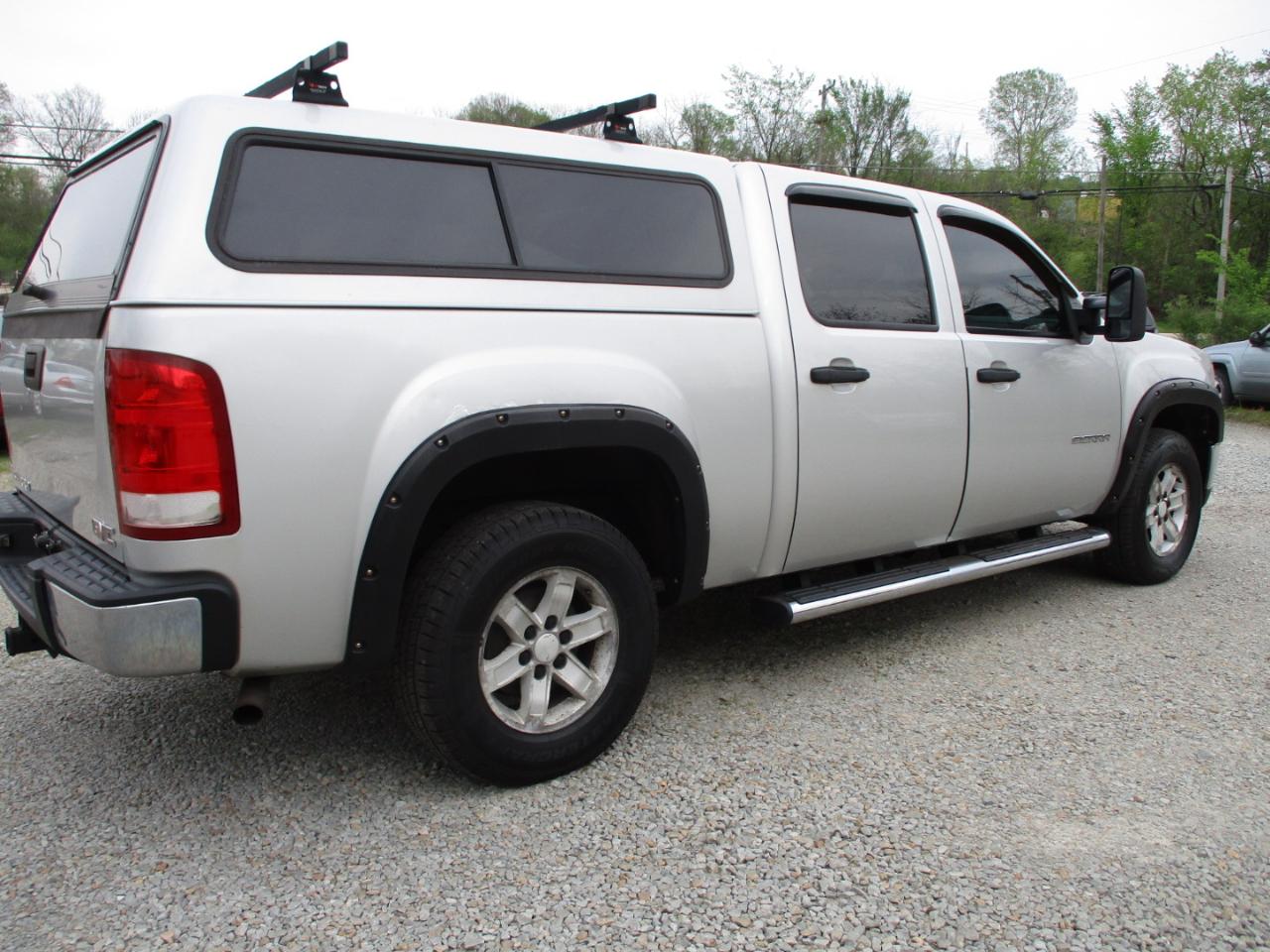 GMC Sierra 1500 4WD Crew Cab 143.5" SLE 2010