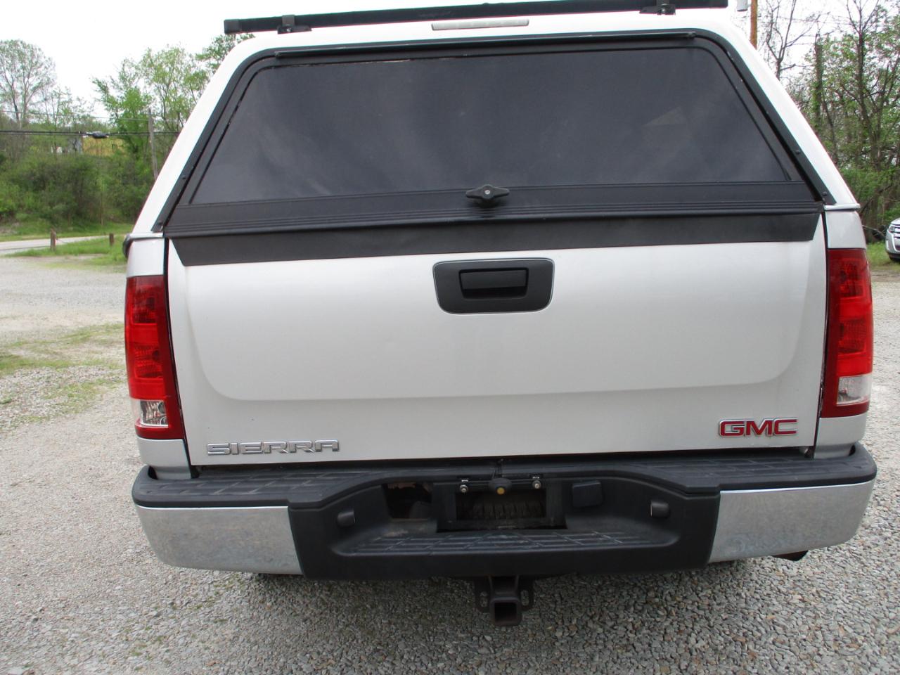 GMC Sierra 1500 4WD Crew Cab 143.5" SLE 2010