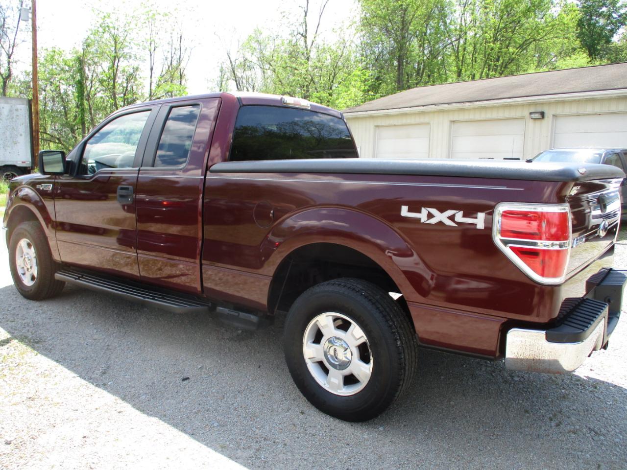Ford F-150 4WD SuperCab 145" XLT 2010