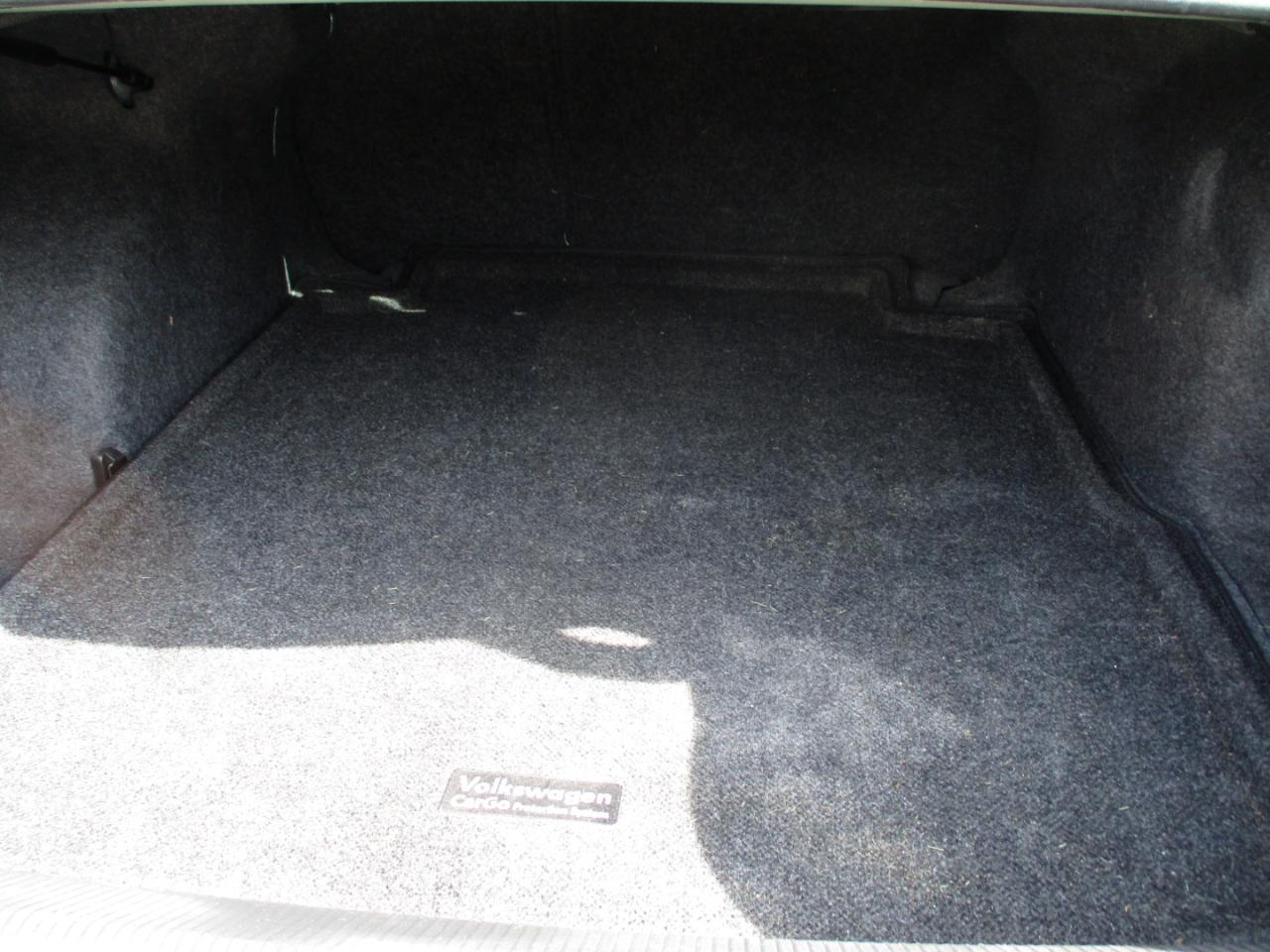 Volkswagen Passat 4dr Sdn 2.5L Auto SE 2013
