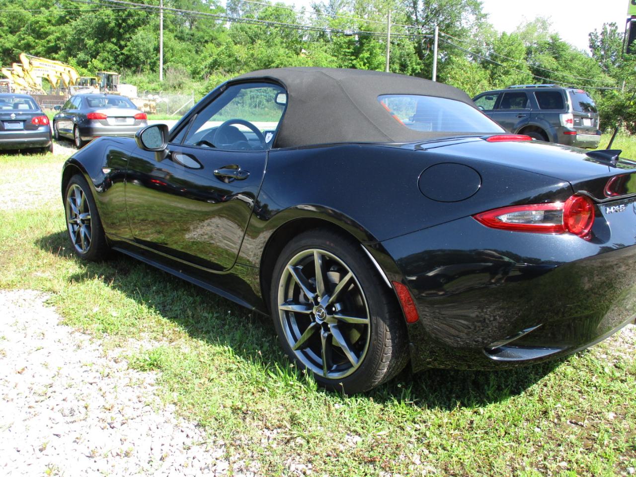 Mazda MX-5 Miata 2dr Conv Man Grand Touring 2016