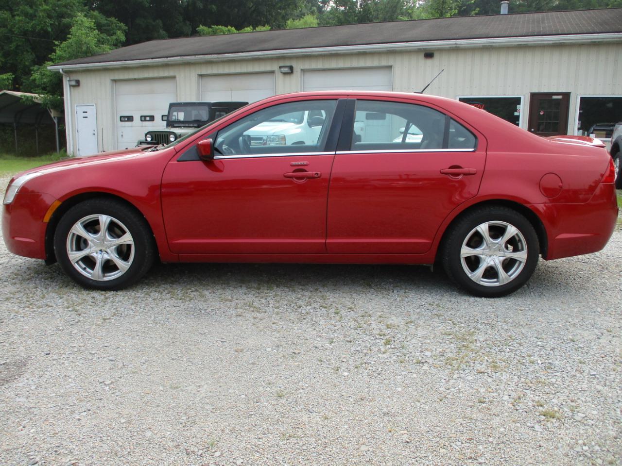 Mercury Milan 4dr Sdn Premier FWD 2011