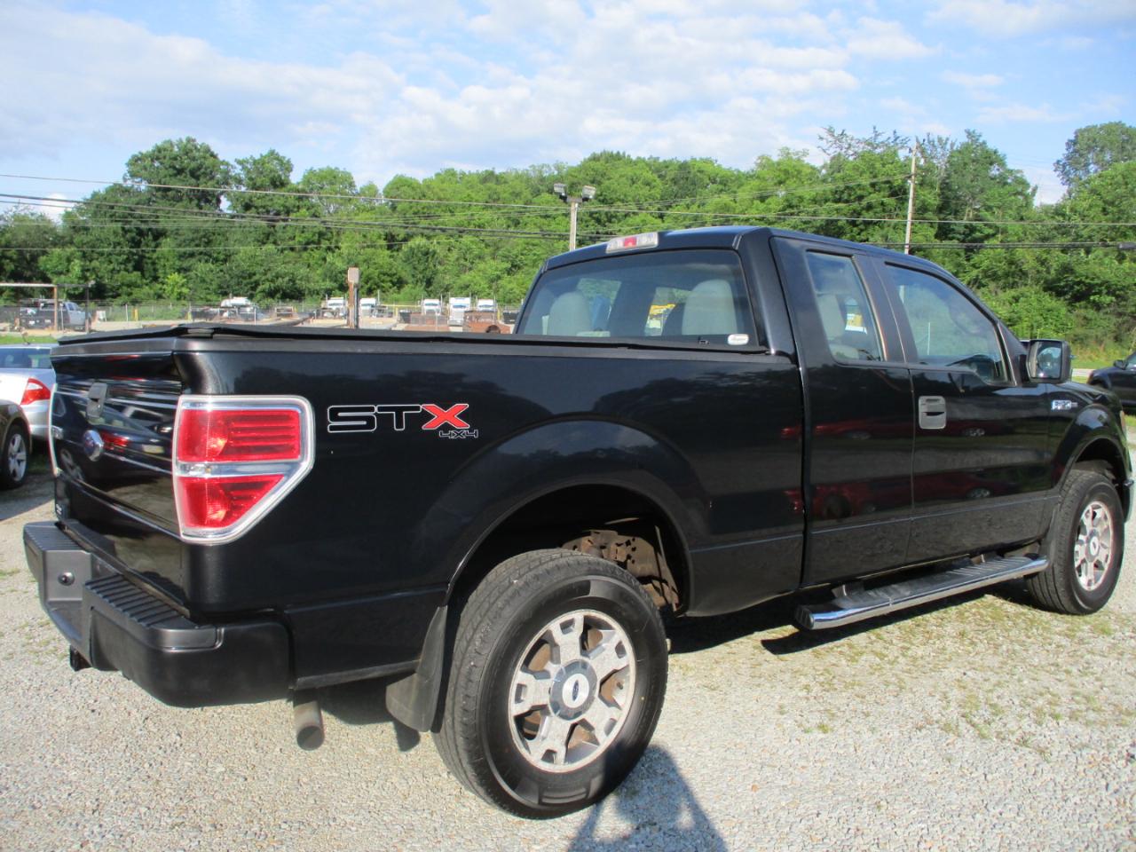 Ford F-150 4WD SuperCab 145" XLT 2010