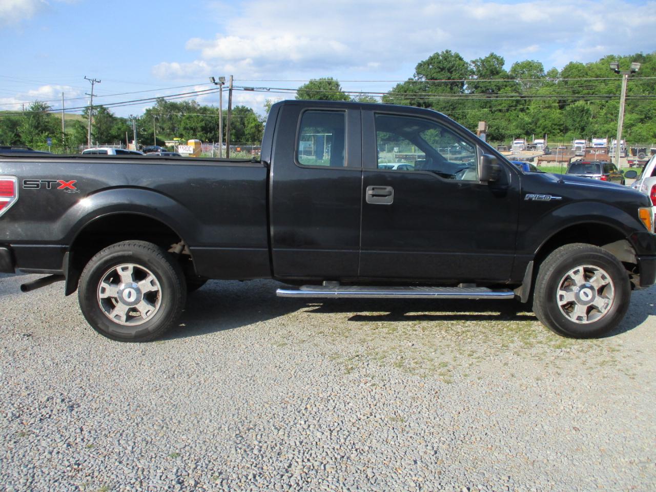 Ford F-150 4WD SuperCab 145" XLT 2010