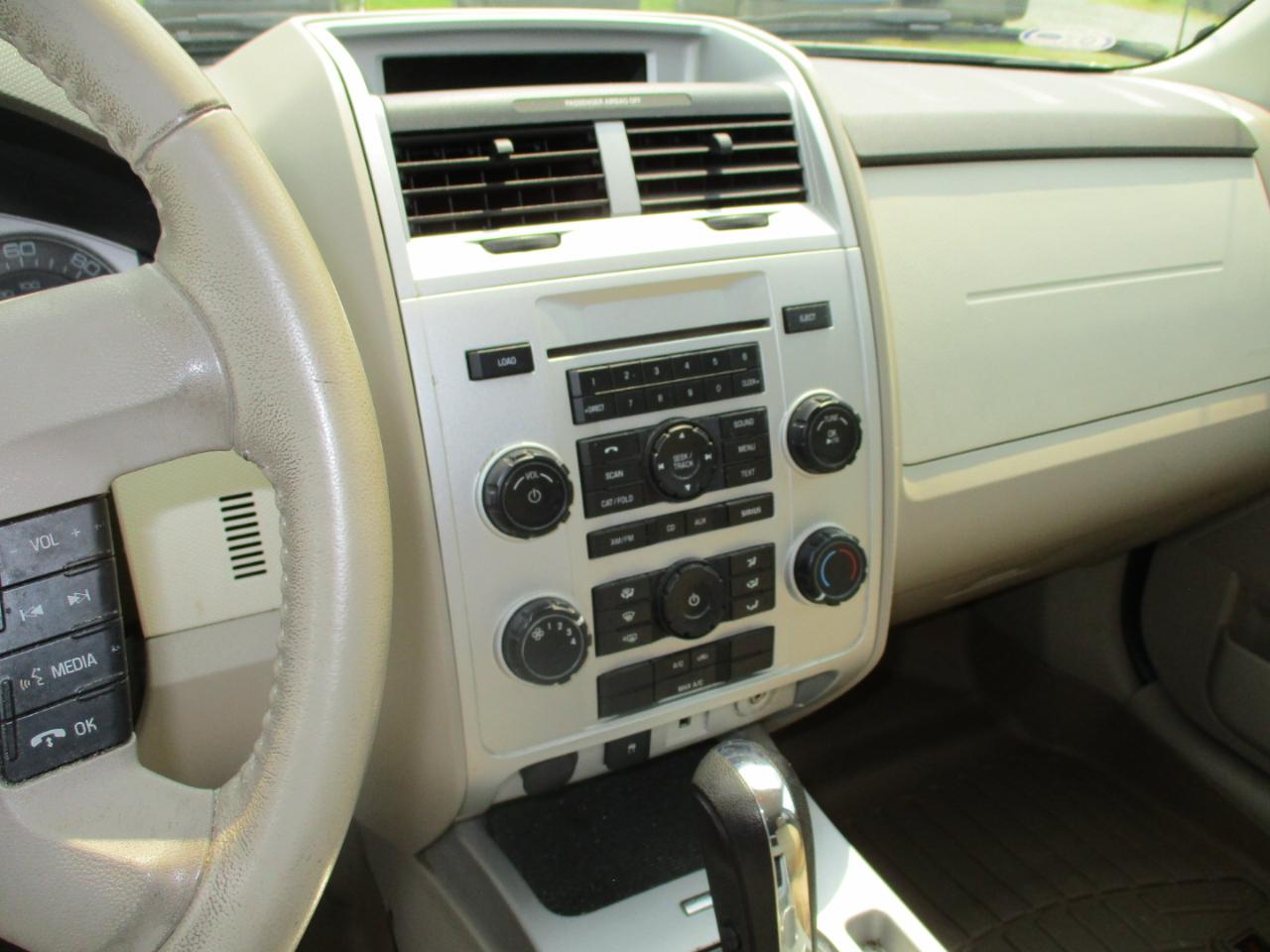 Mercury Mariner 4WD 4dr 2010