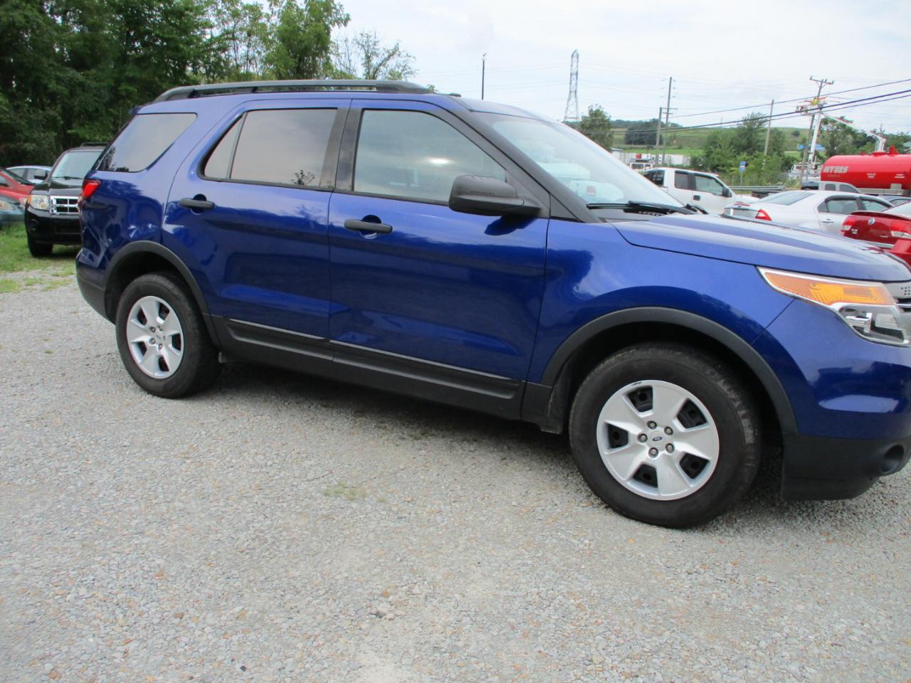 Ford Explorer 4WD 4dr Base 2013
