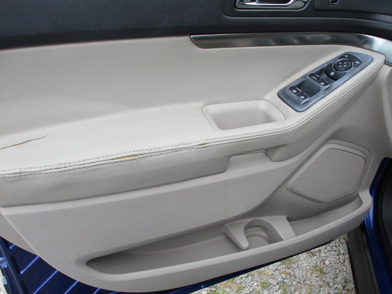Ford Explorer 4WD 4dr Base 2013
