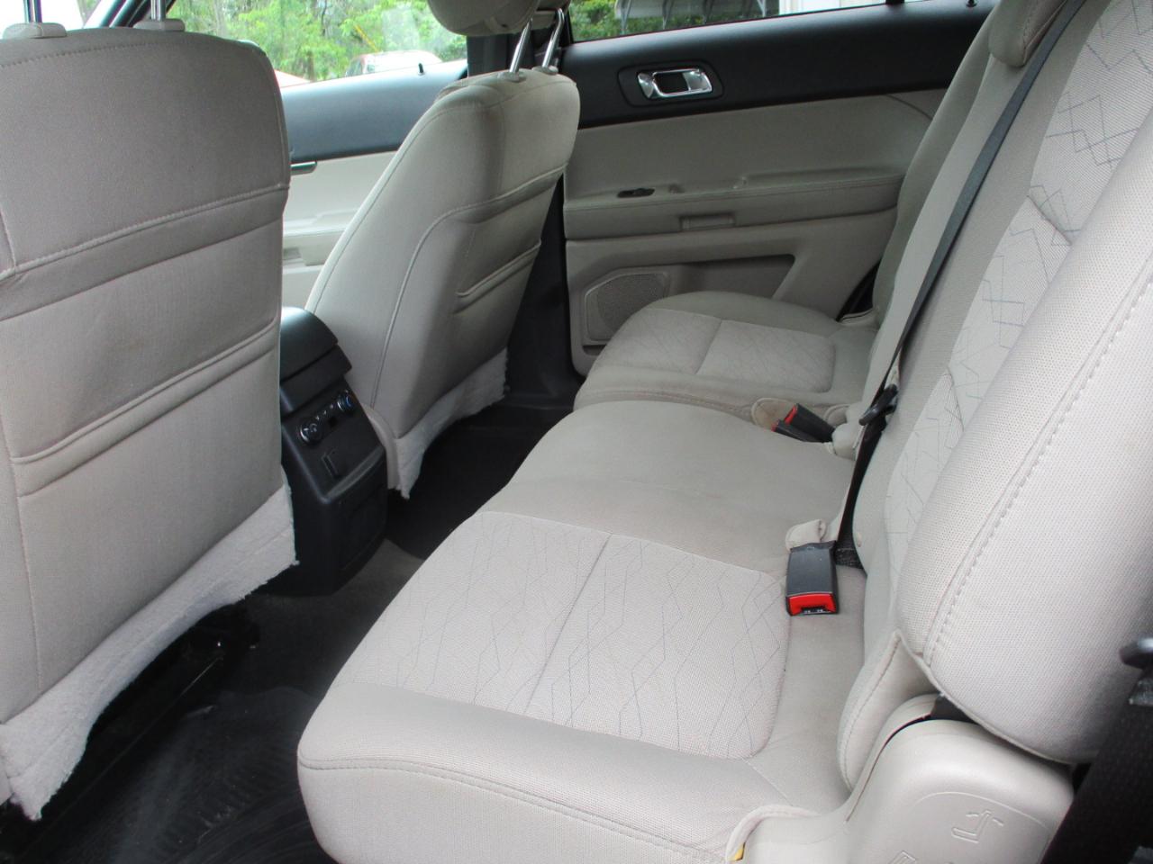 Ford Explorer 4WD 4dr Base 2013