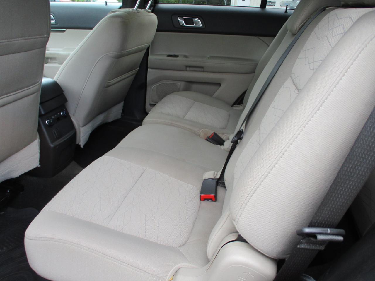 Ford Explorer 4WD 4dr Base 2013