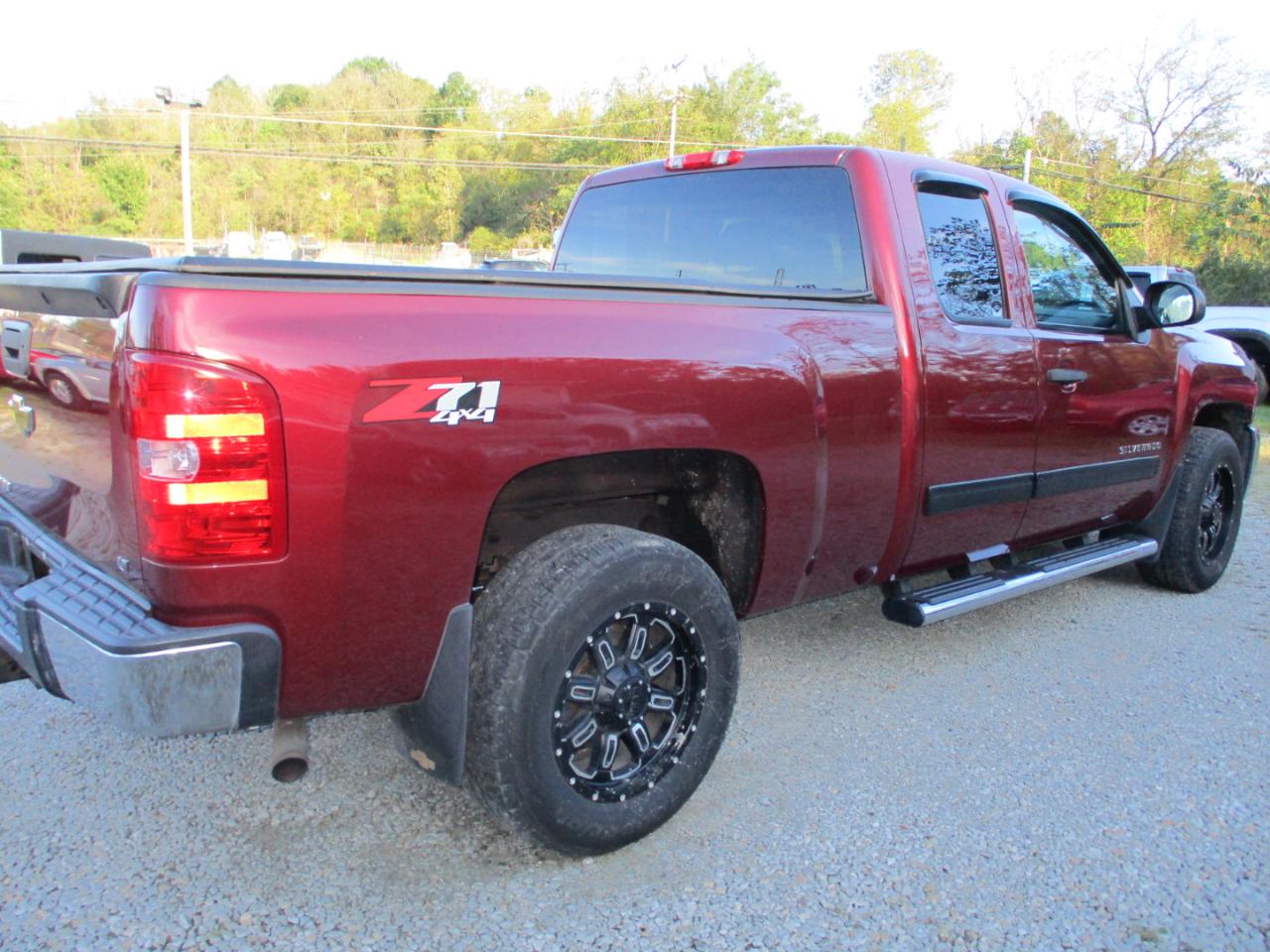 Chevrolet Silverado 1500 4WD Ext Cab 143.5" LT 2013