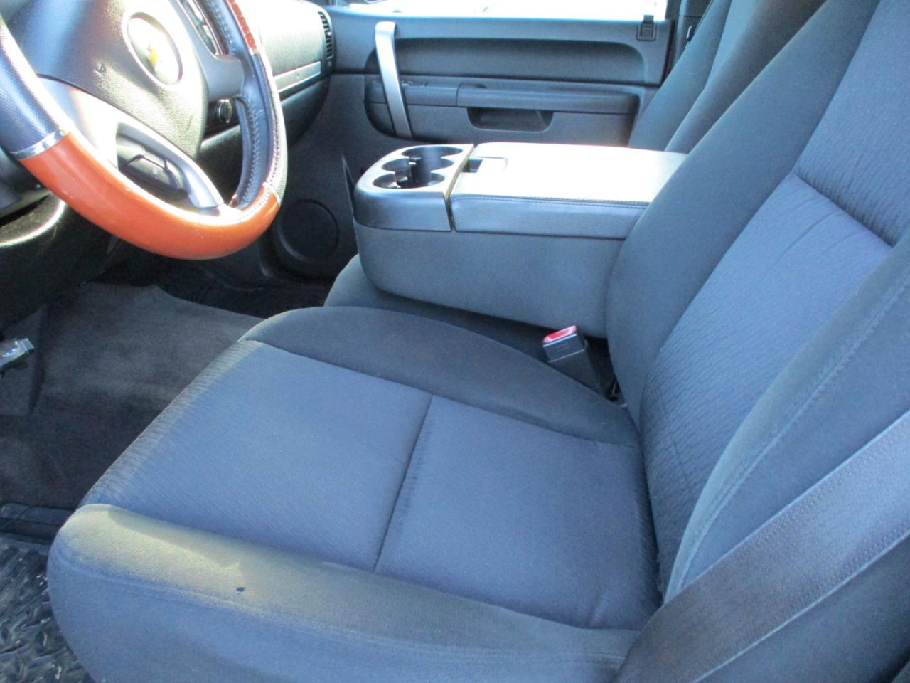 Chevrolet Silverado 1500 4WD Ext Cab 143.5" LT 2013