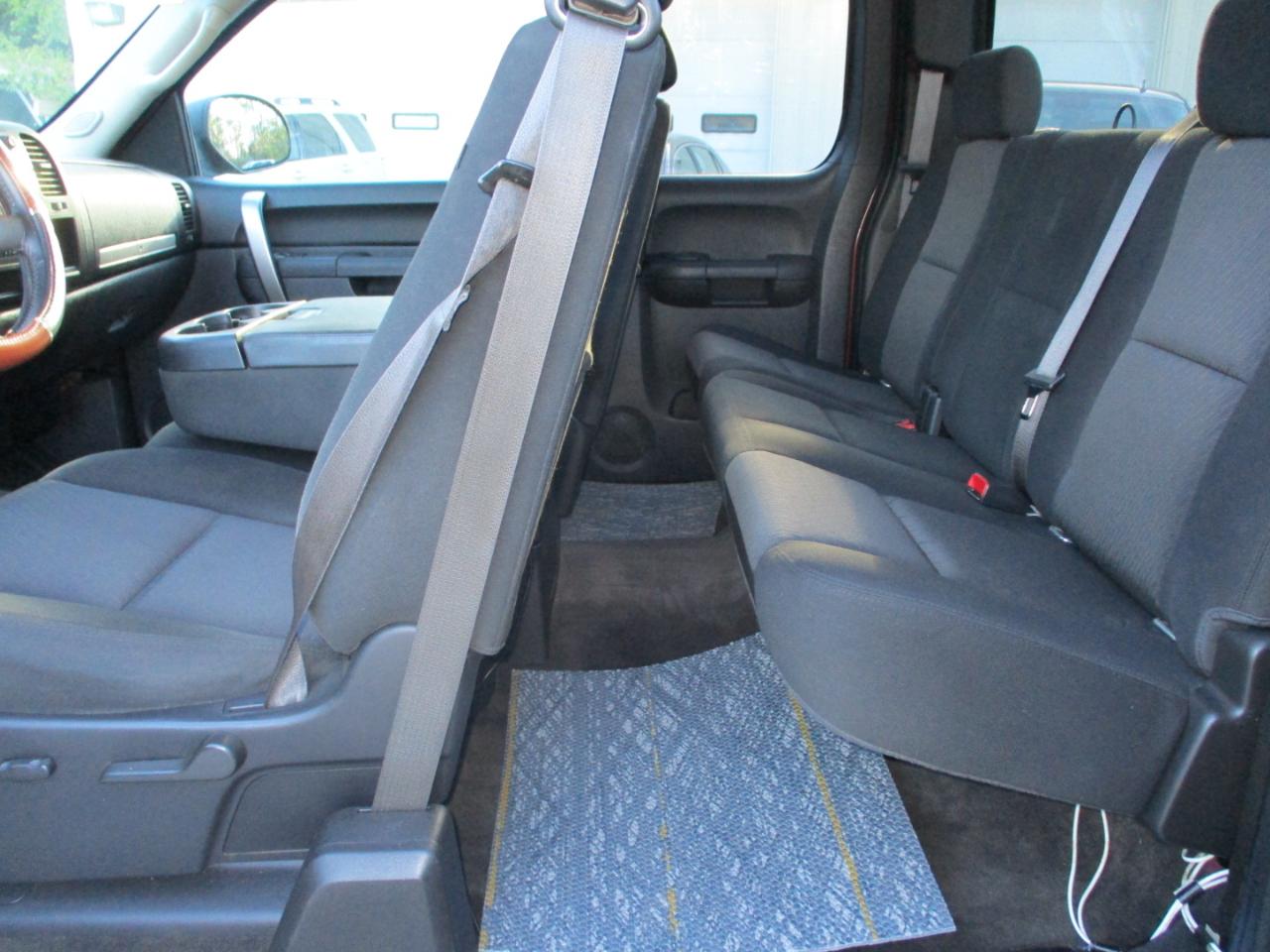 Chevrolet Silverado 1500 4WD Ext Cab 143.5" LT 2013