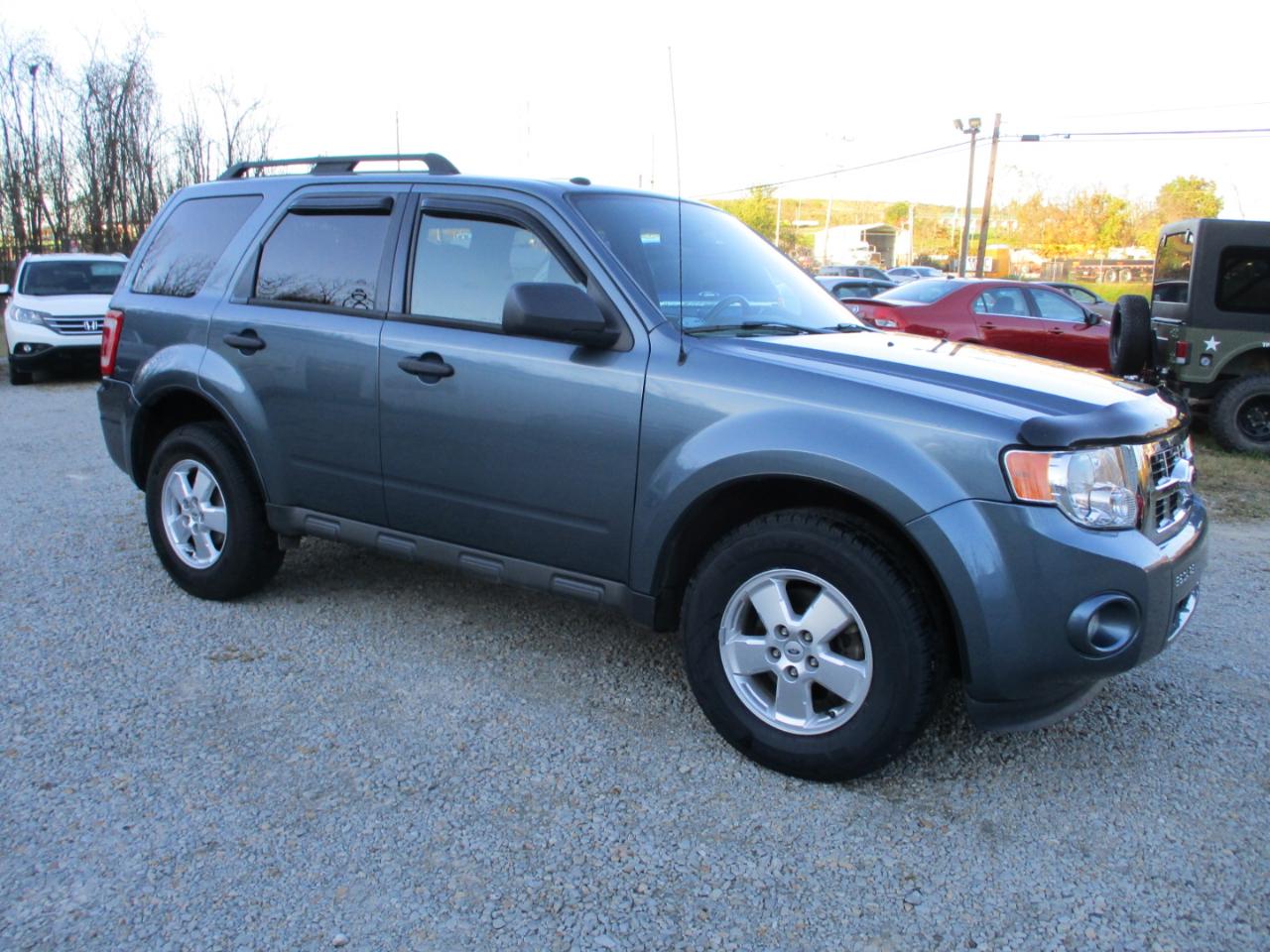 Ford Escape 4WD 4dr XLT 2012