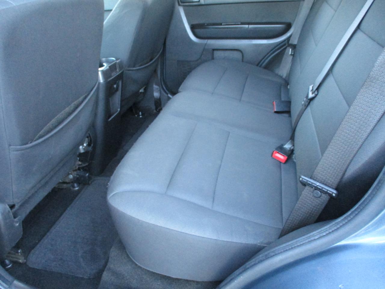 Ford Escape 4WD 4dr XLT 2012