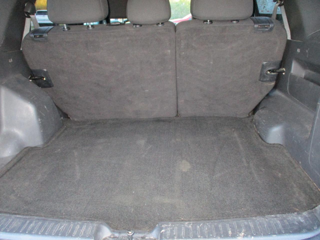 Ford Escape 4WD 4dr XLT 2012