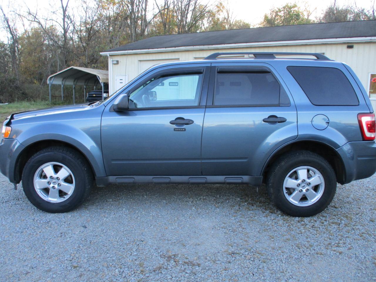 Ford Escape 4WD 4dr XLT 2012