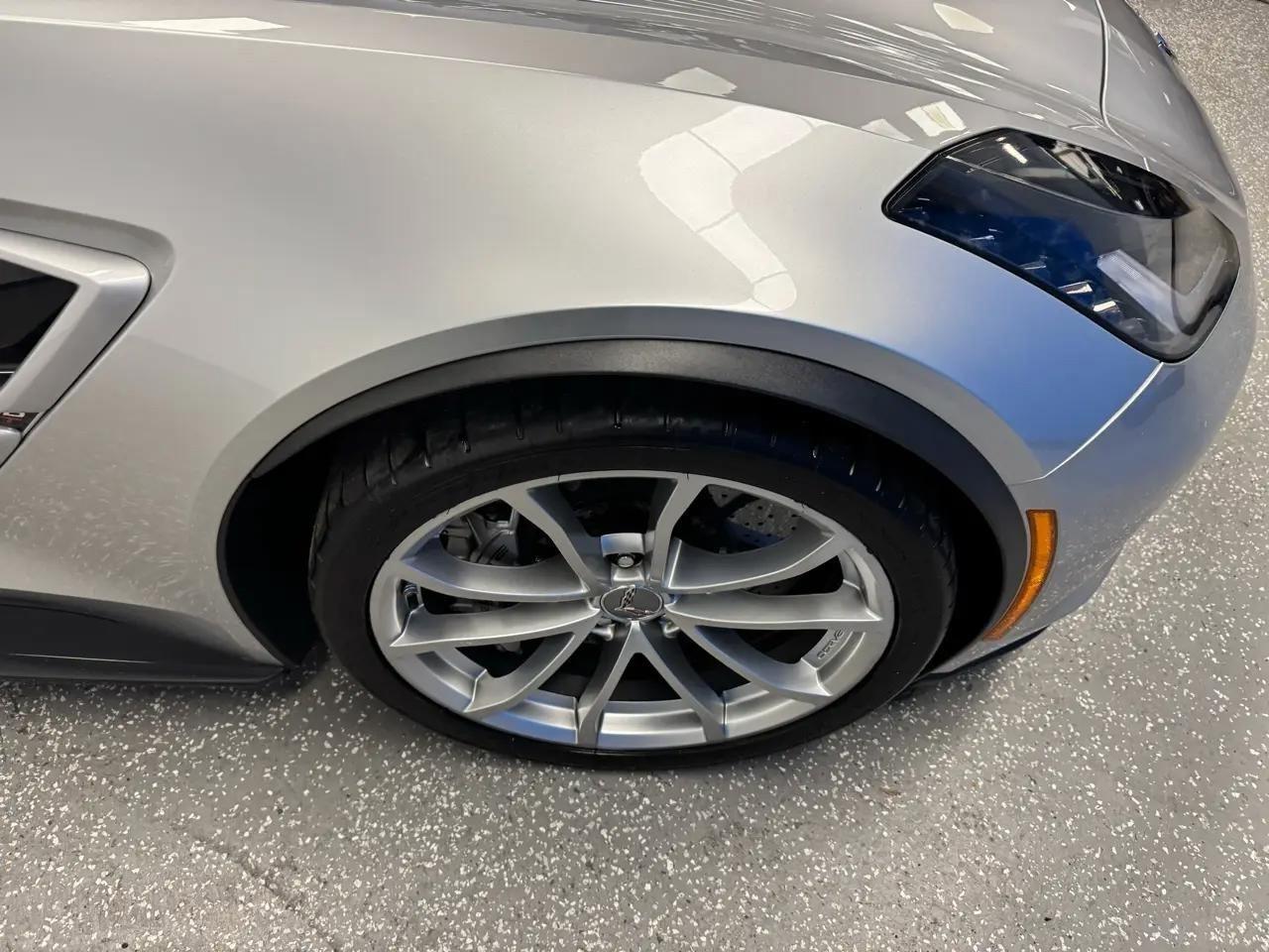Chevrolet Corvette 2dr Grand Sport Cpe w/2LT 2017