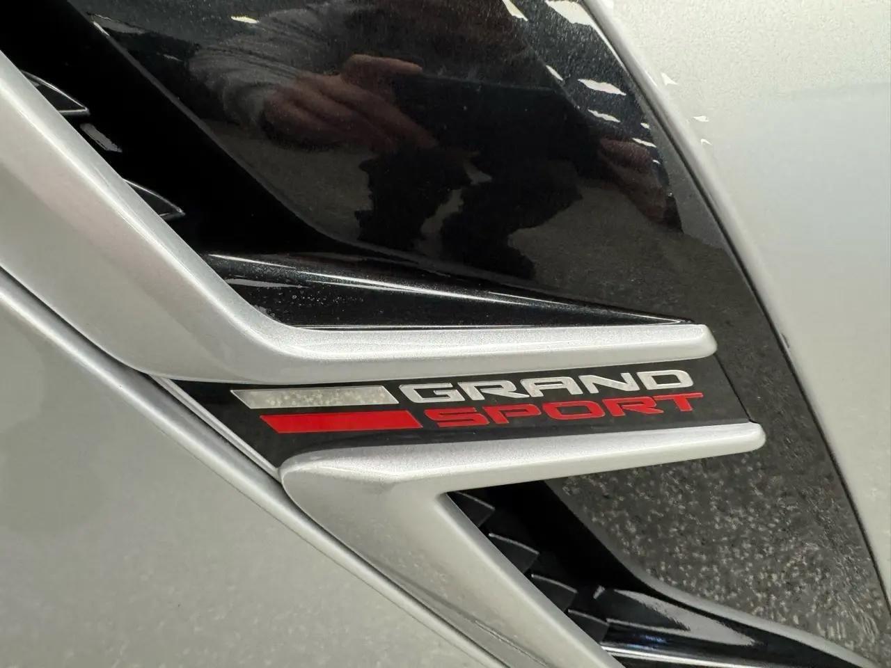 Chevrolet Corvette 2dr Grand Sport Cpe w/2LT 2017
