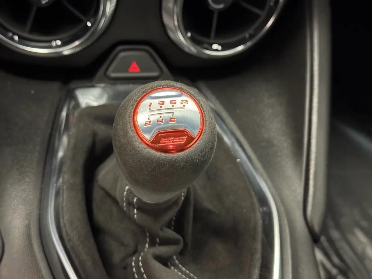 Chevrolet Camaro 2dr Cpe 1SS 2019