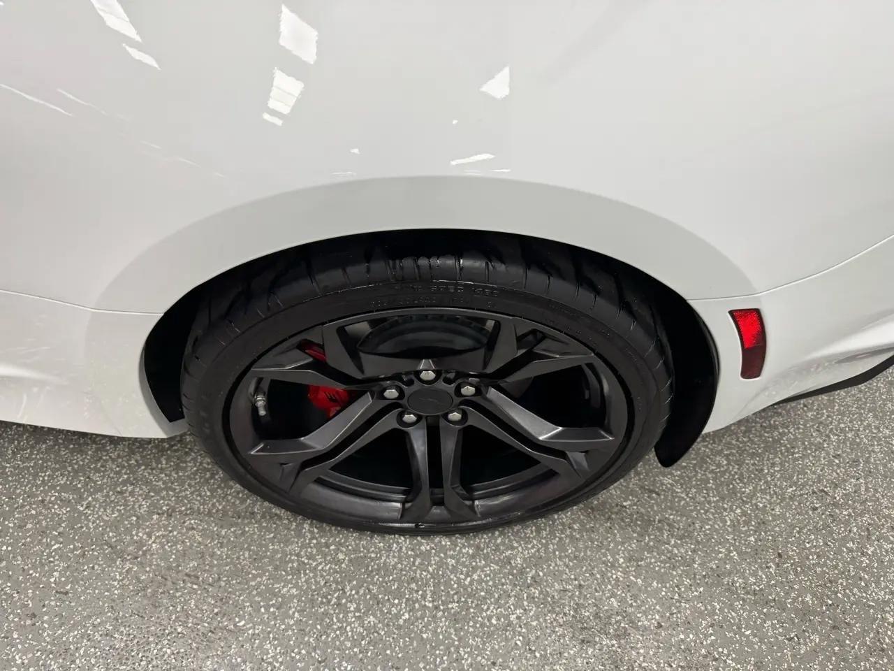 Chevrolet Camaro 2dr Cpe 1SS 2019