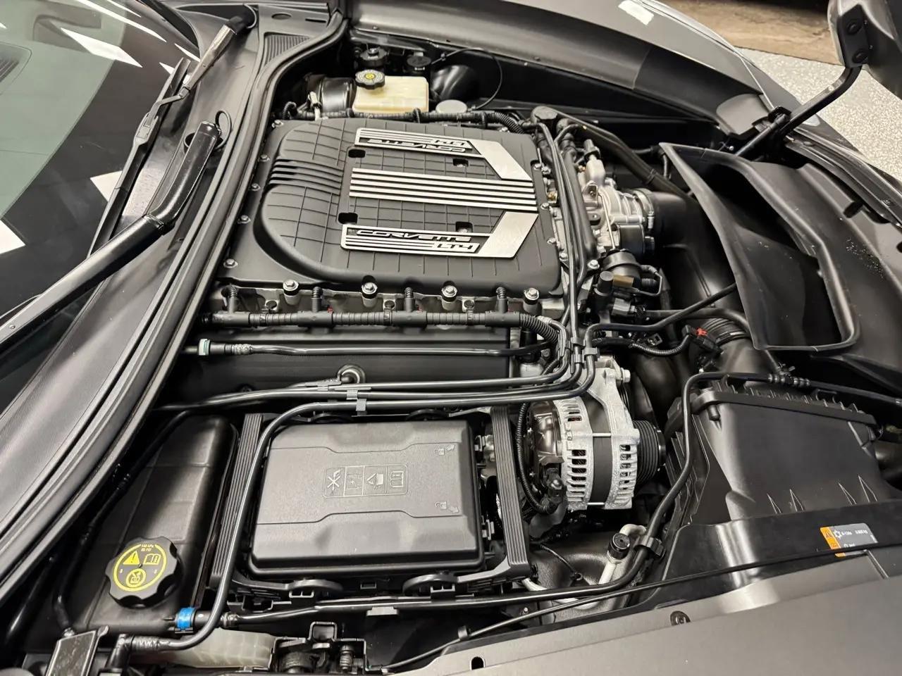 Chevrolet Corvette 2dr Z06 Cpe w/2LZ 2015