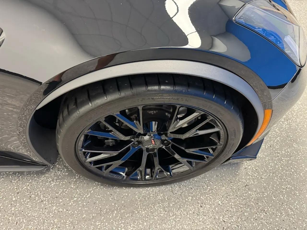 Chevrolet Corvette 2dr Z06 Cpe w/2LZ 2017