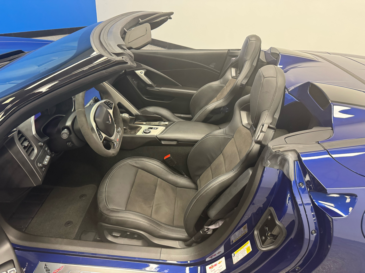 Chevrolet Corvette 2dr Z06 Conv w/2LZ 2017 Chevrolet Corvette 2dr Z06 Conv w/2LZ 2017