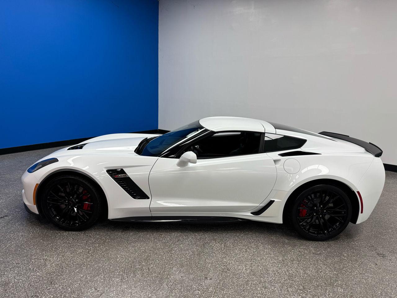 Chevrolet Corvette 2dr Z06 Cpe w/2LZ 2019