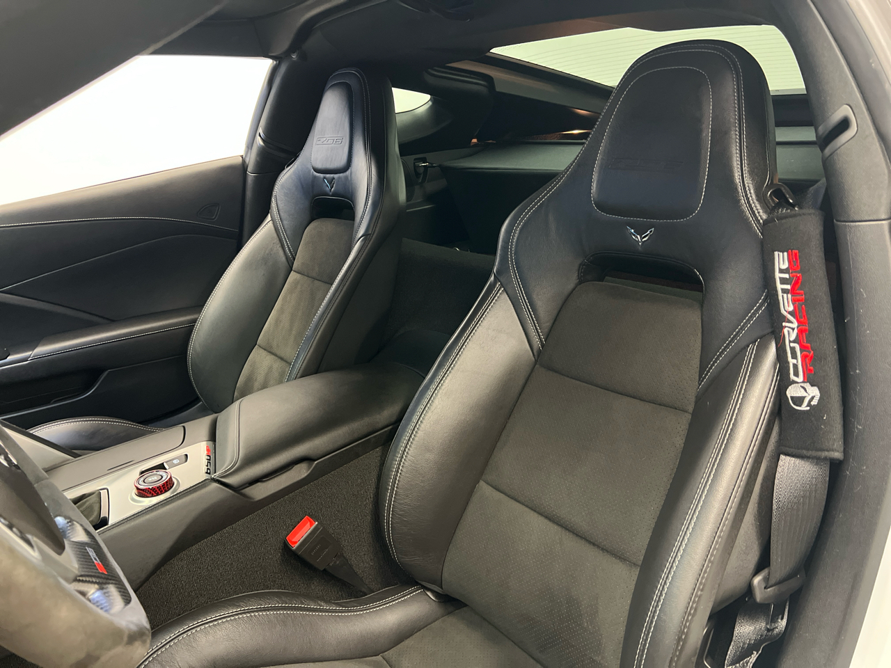 Chevrolet Corvette 2dr Z06 Cpe w/2LZ 2019