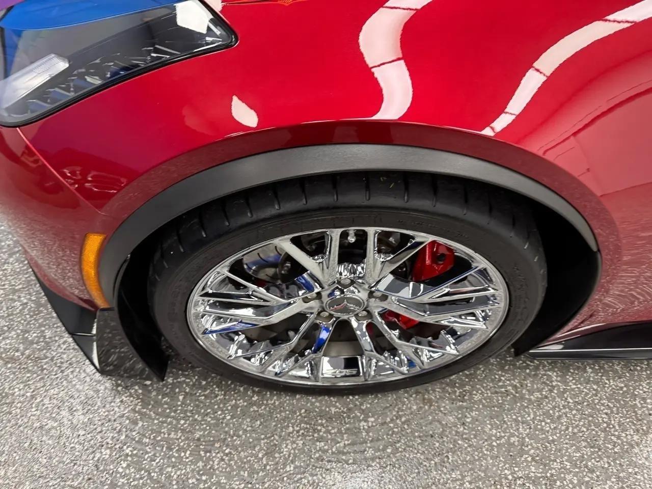 Chevrolet Corvette 2dr Z06 Cpe w/2LZ 2015