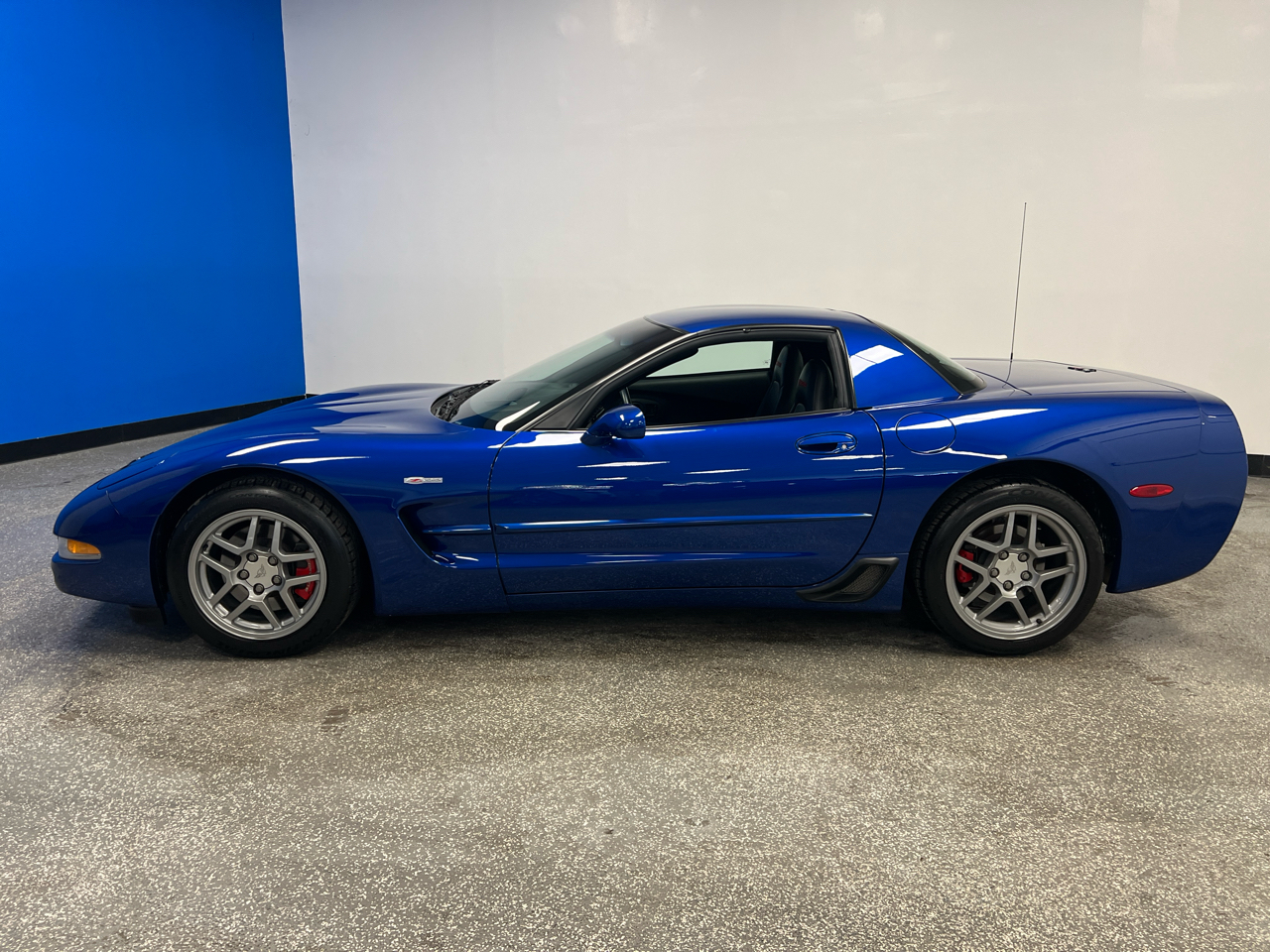 Chevrolet Corvette 2dr Z06 Hardtop 2002