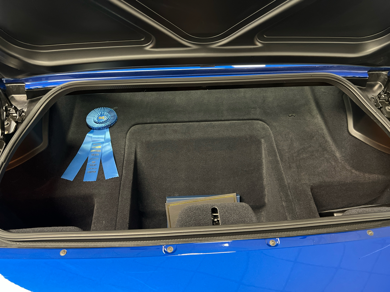 Chevrolet Corvette 2dr Z06 Hardtop 2002