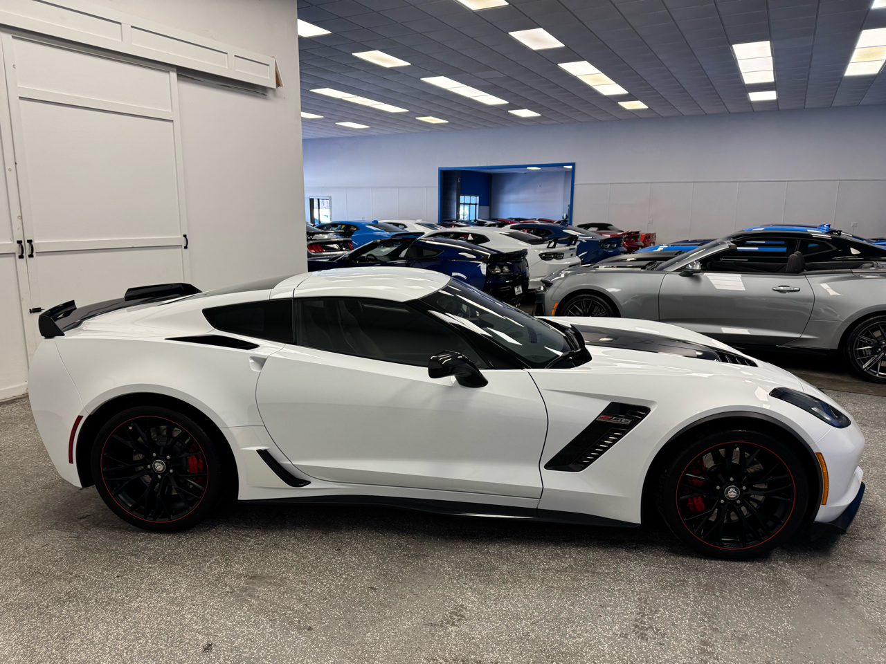 Chevrolet Corvette 2dr Z06 Cpe w/3LZ 2017