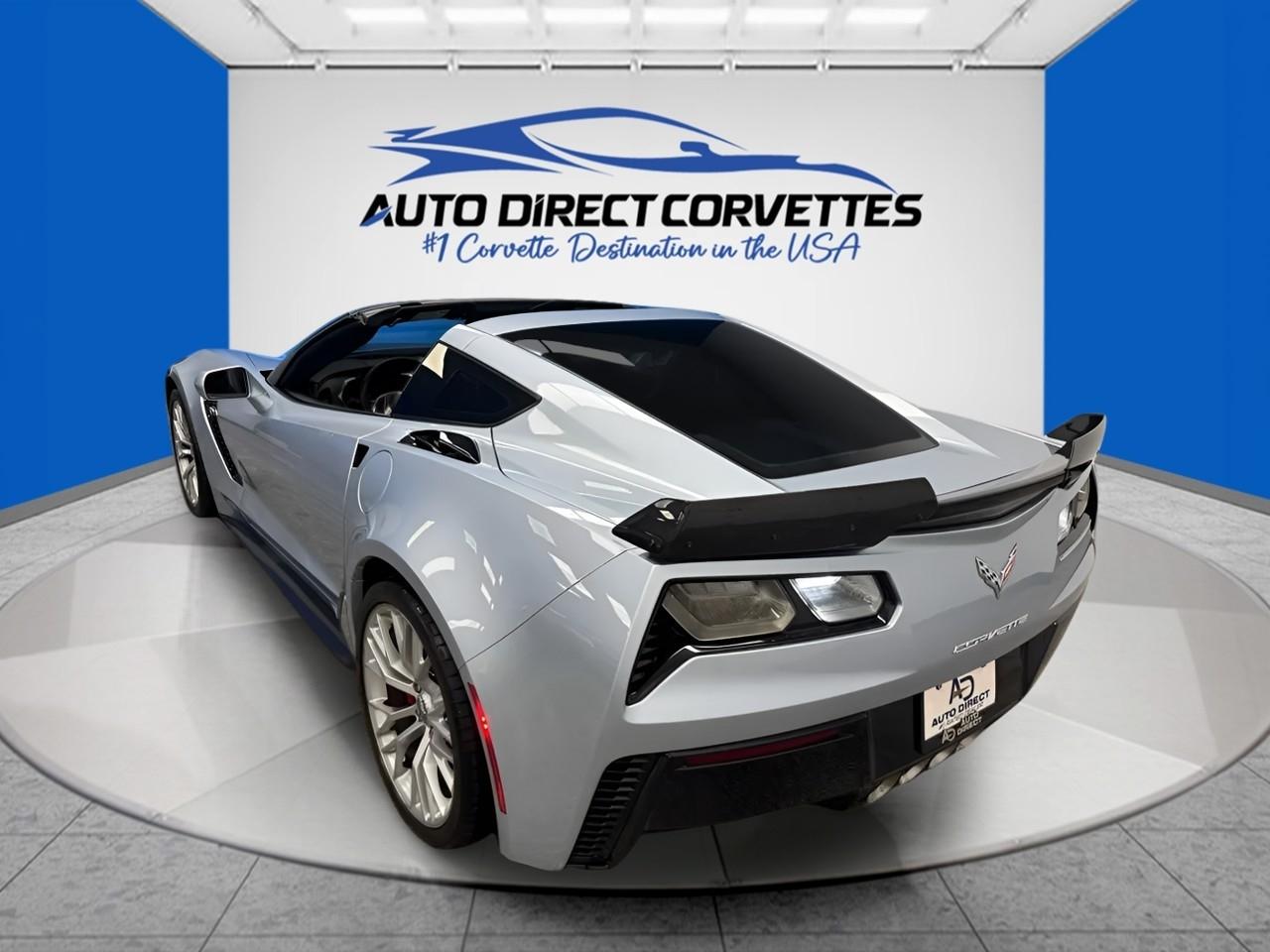 Chevrolet Corvette 2dr Z06 Cpe w/2LZ 2017