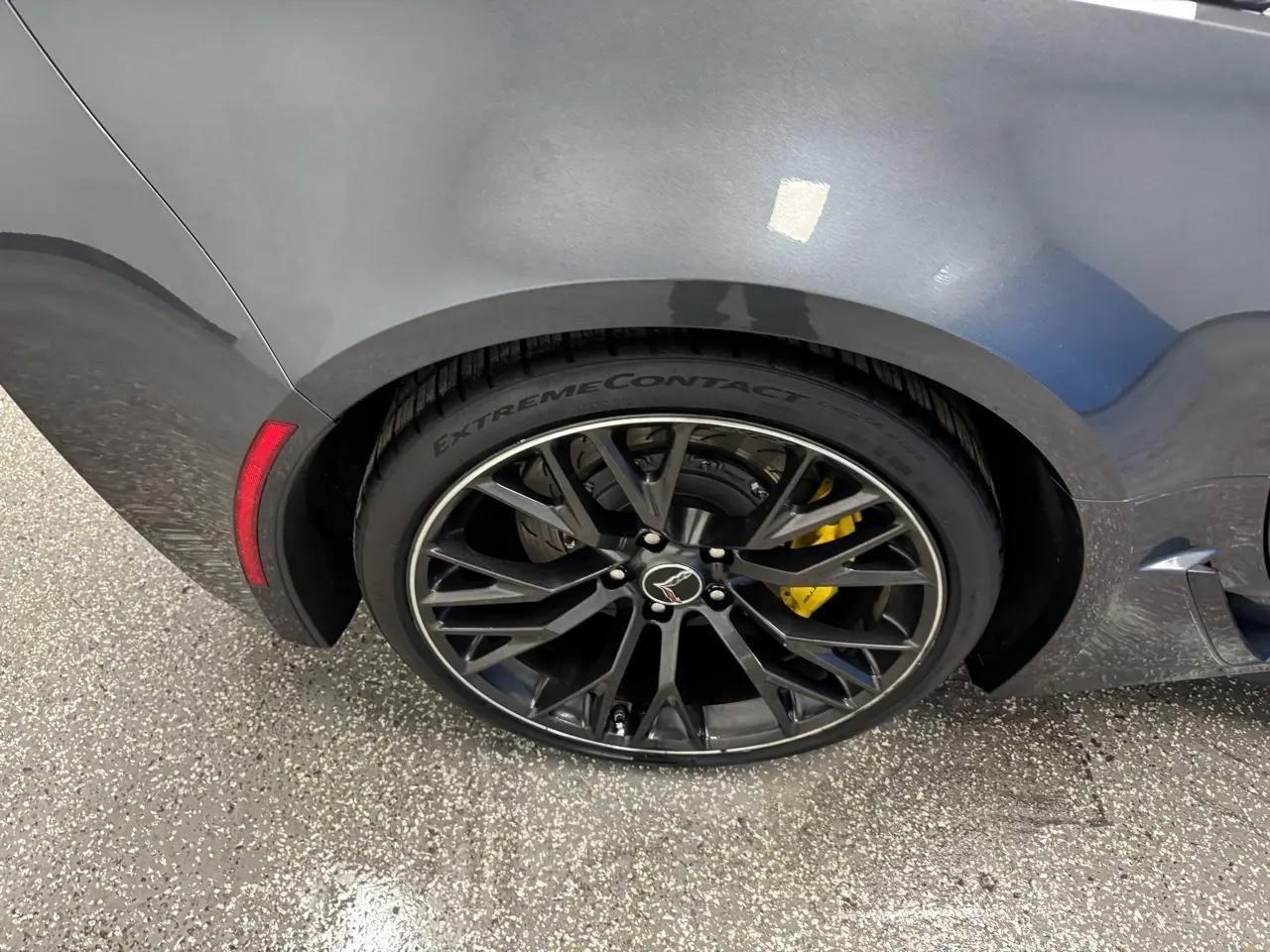 Chevrolet Corvette 2dr Z06 Cpe w/2LZ 2017