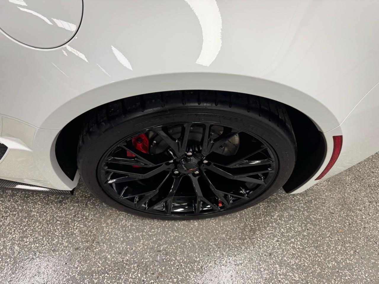 Chevrolet Corvette 2dr Z06 Cpe w/2LZ 2017