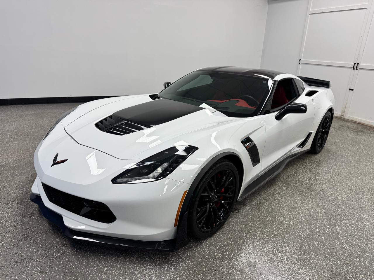 Chevrolet Corvette 2dr Z06 Cpe w/2LZ 2017