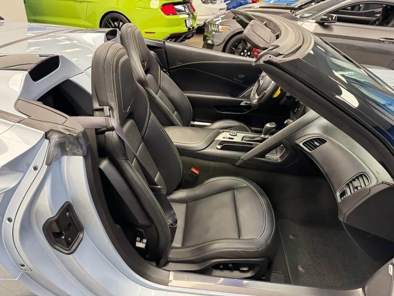 Chevrolet Corvette 2dr Grand Sport Conv w/3LT 2017